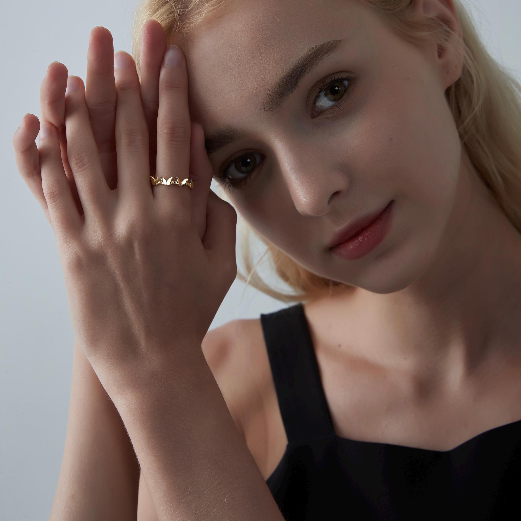 ilZgrLPC-2.jpg Golden Butterfly Wrap Ring – Layered Nature-Inspired Statement Ring - Image 1